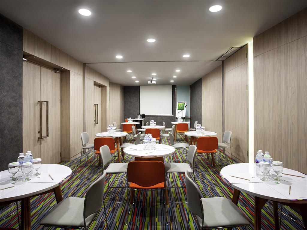 Ibis Styles Jakarta Sunter Zewnętrze zdjęcie