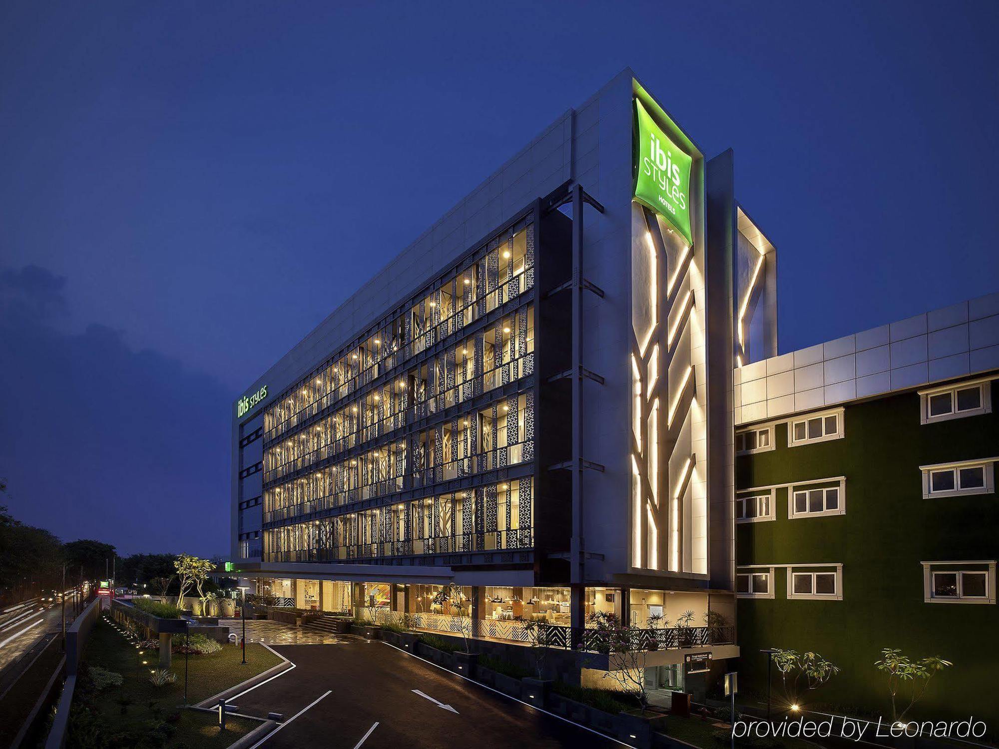 Ibis Styles Jakarta Sunter Zewnętrze zdjęcie